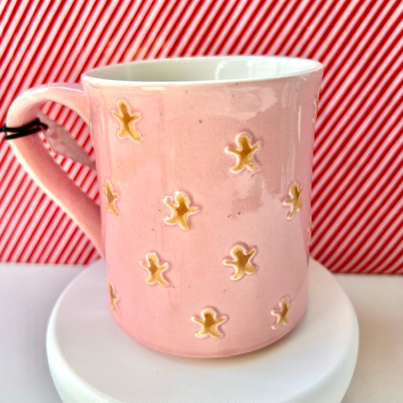 Pink Christmas Mug with Gingerbread Man Cookies 18 ounces Textured - Picture 8 of 8